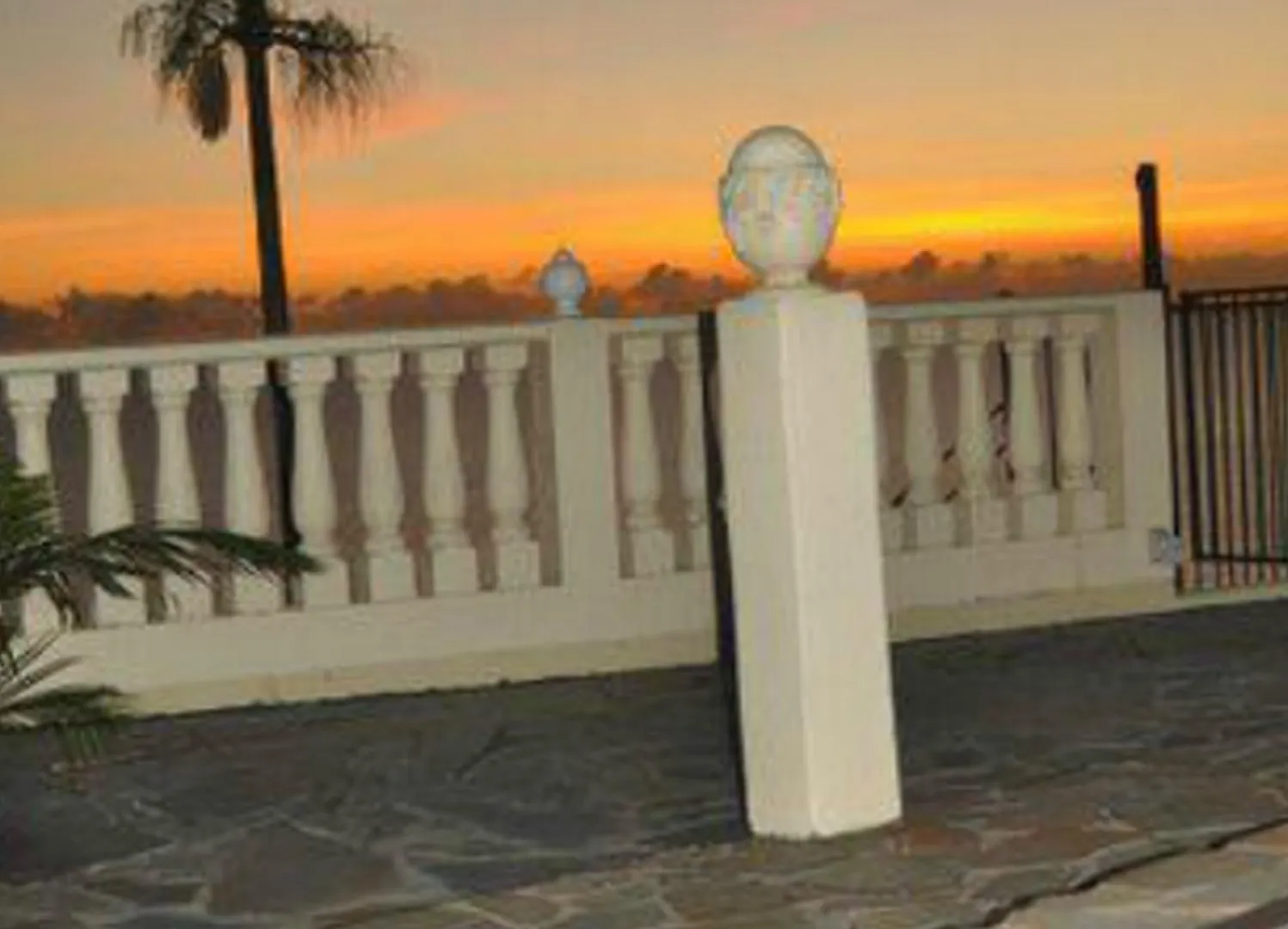 Hotel A Villa Gail Cairns